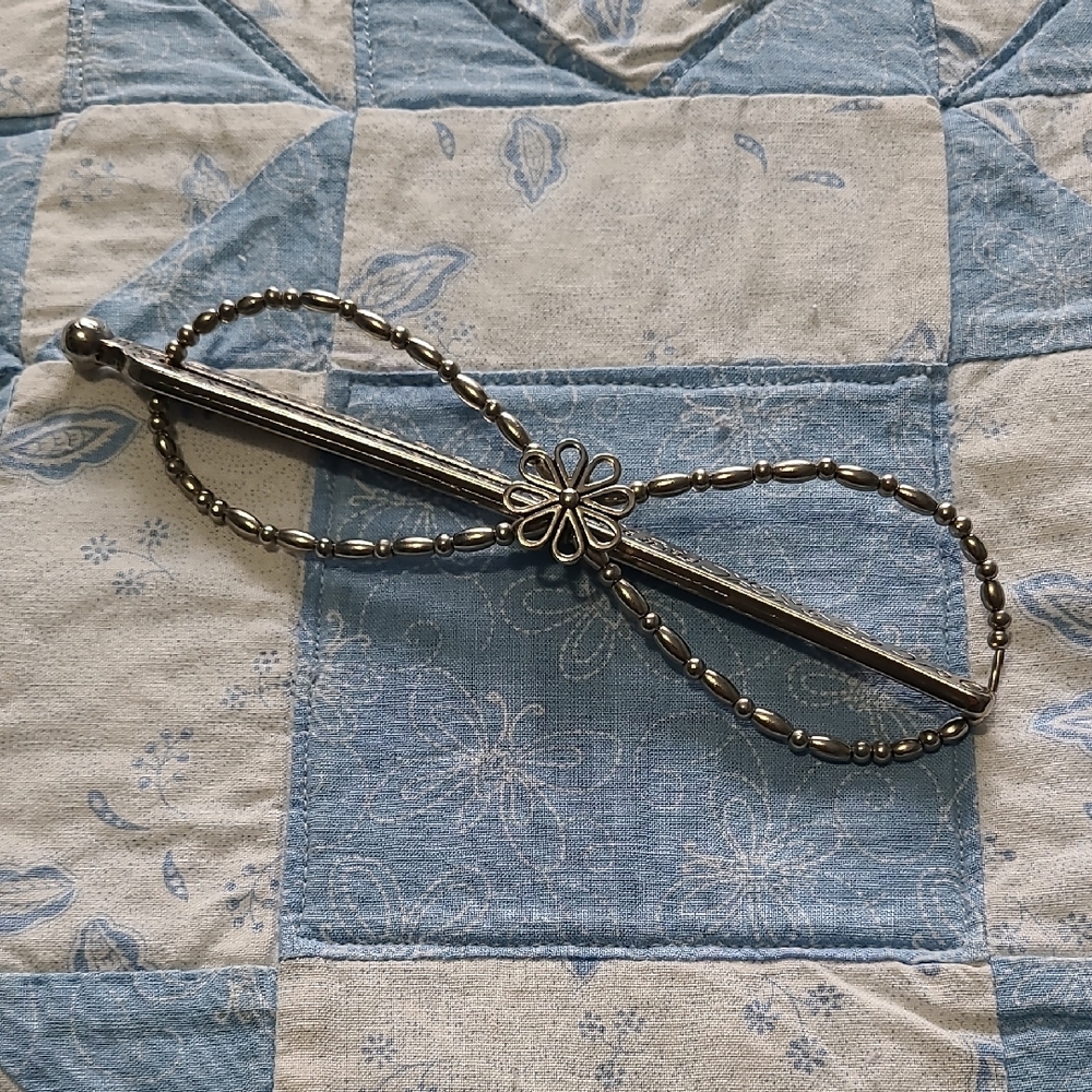 Lilla Rose Size XXL Elegant Silver Hair Clip